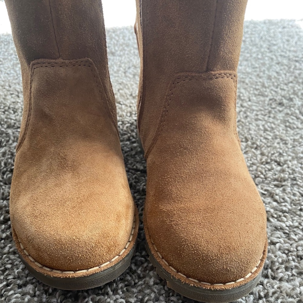 Little girl UGG boots